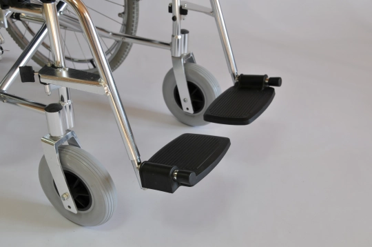 Кресло-коляска инвалидная механическая FS 908 LJ (41 см) колеса пневмо - 9